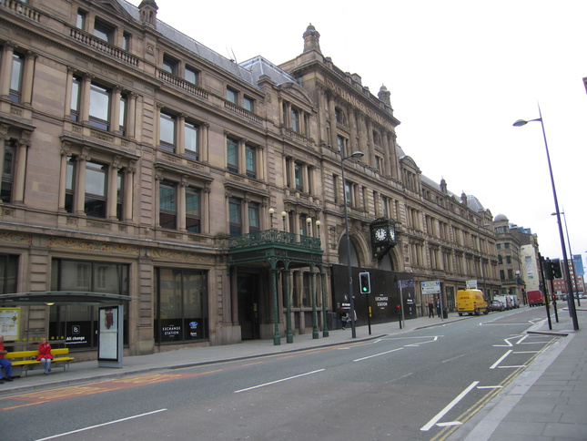 Liverpool Exchange
frontage, long view