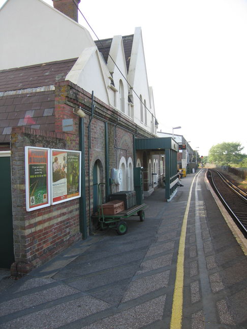 Lymington Town platform