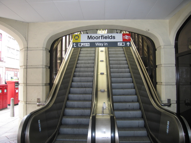 Moorfields entrance