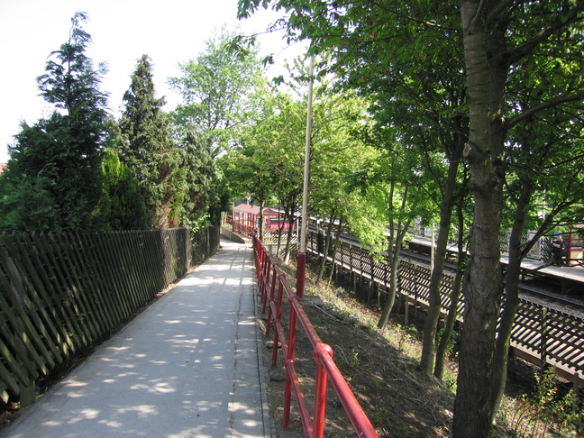 Outwood platform 2 approach ramp