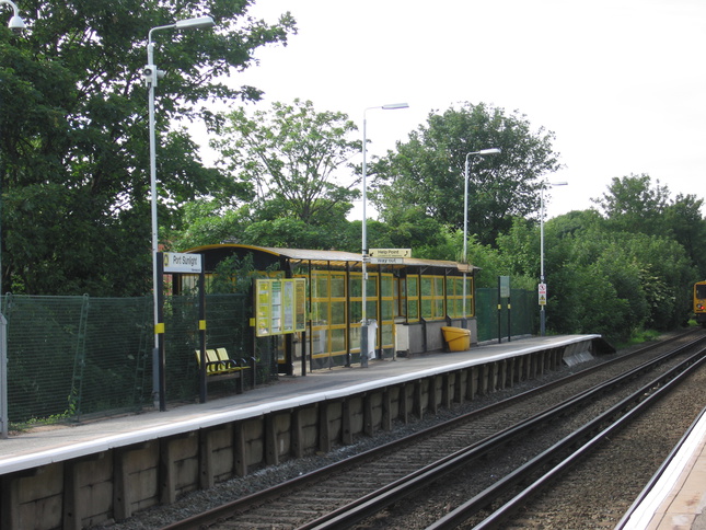 Port Sunlight platform 2
shelter