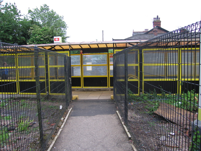Roby platform 2 shelter