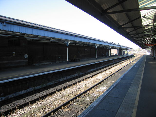 Salisbury platform 1 looking east