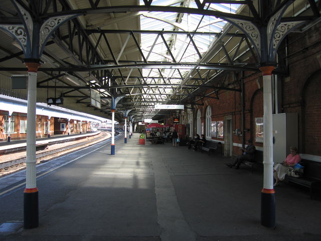 Salisbury platform 4 looking east
