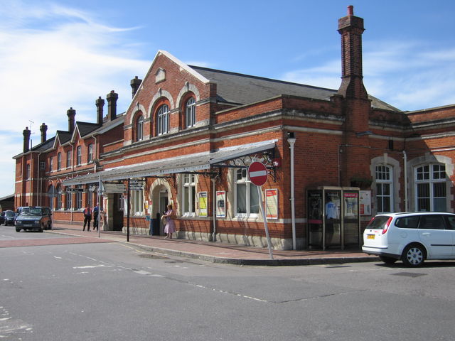 Salisbury frontage