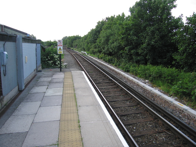 Seaforth and Litherland
platform 2 looking north