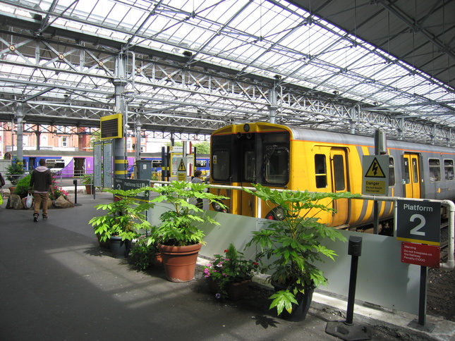 Southport platforms 2 and 3 end