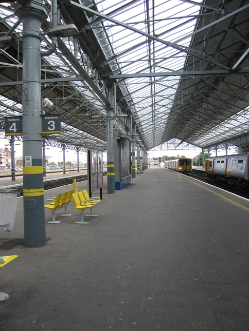 Southport platform 3 looking south