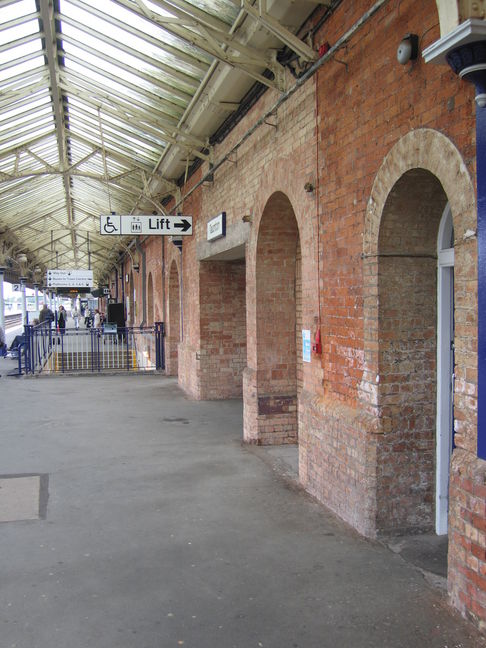 Taunton platform 2 arches
