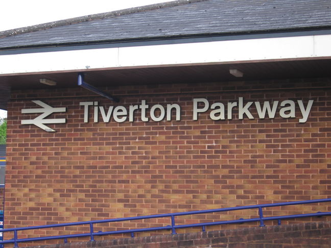 Tiverton Parkway sign