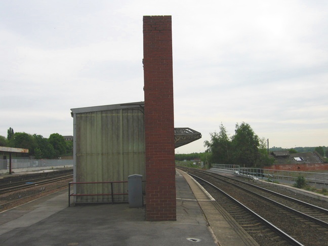 Wakefield Kirkgate
platforms 2 and 3 western end