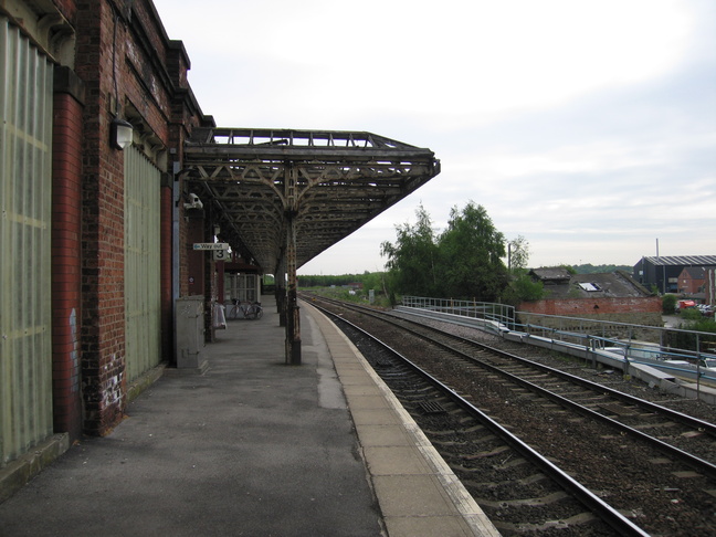 Wakefield Kirkgate
platform 3 canopy