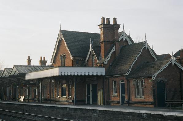 Wellingborough station
building