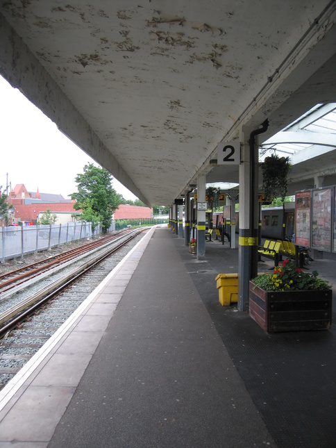 West Kirby platform 2