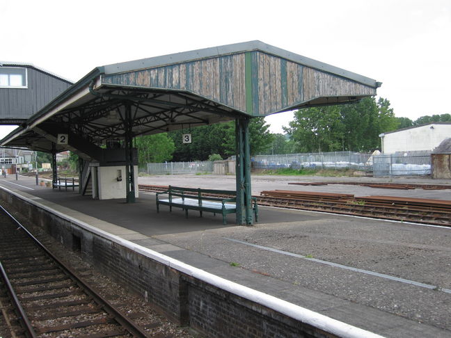Yeovil Pen Mill platforms 2 and 3